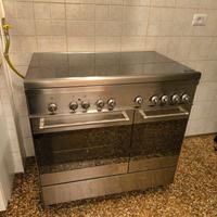 Cucina a gas Delonghi con doppio forno elettrico