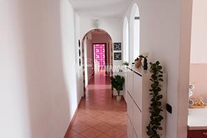 Trilocale con box a Copiano