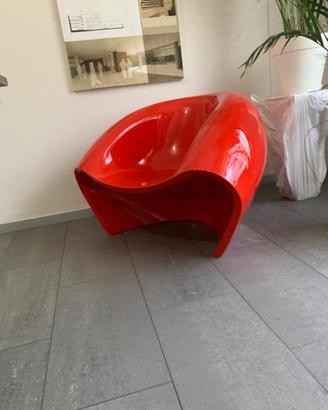 Poltrona di Alto Design    (Destinata ad Amici)