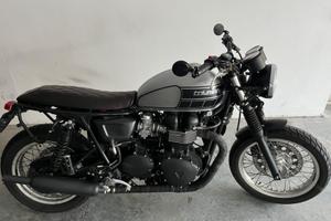 Triumph Thruxton EFI - modificata Scrambler