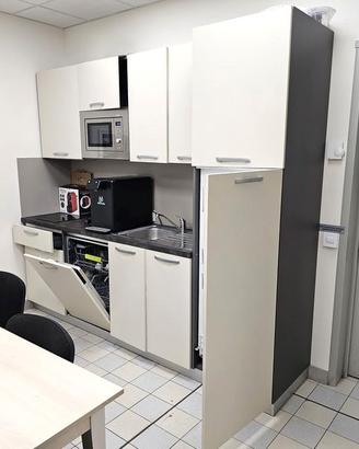 cucina completa da casa usata