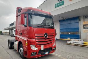 B458 - Trattore stradale Mercedes-Benz Actros 18.4