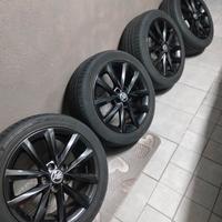 cerchi e gomme 215 45 16