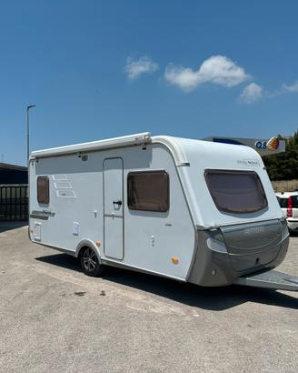 Roulotte carava Hymer eriba nova mover