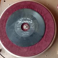 MOBILE D'EPOCA CON  RADIO E GIRADISCHI