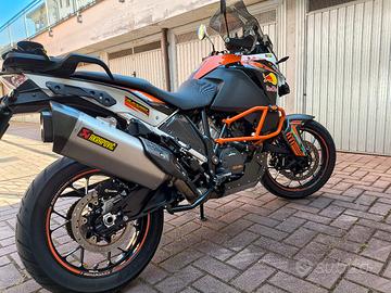 KTM Adventure 1050 in permuta con Honda x adv 750