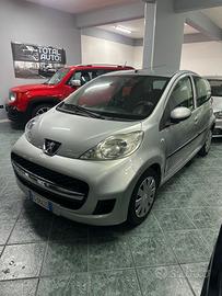 Peugeot 107 1.0 68CV 5p. Plaisir