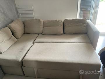 Divano letto e cassone. Con 5 cuscini