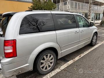 Chrysler  Grand Voyager 2,8 CRD - Automatica