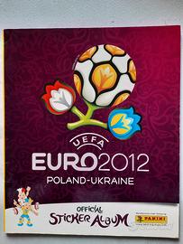Album e lotto di 310 figurine Uefa Euro 2012.