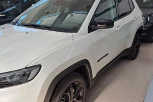 Jeep Compass 1.5 Turbo T4 130CV MHEV 2WD Nigh...