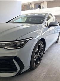 Golf 8.5 R-line Plus