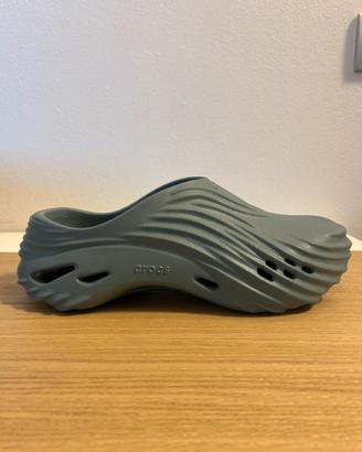 Ciabatte Crocs Echo Wave colorazione Slate Grat