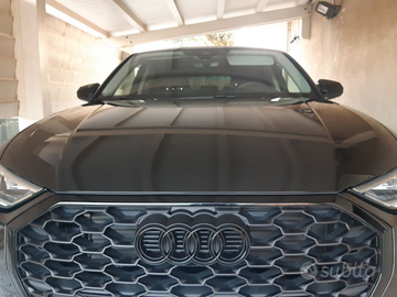 Q3 Sportback TFS mild Hybrid Black