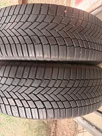 215/65/16 Brigestone 4S