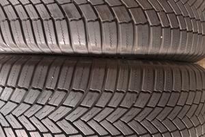 215/65/16 Brigestone 4S