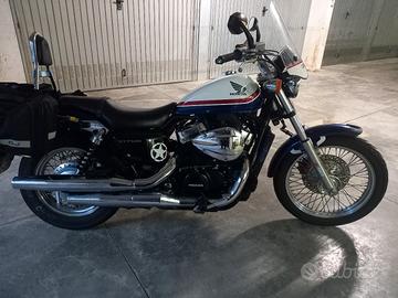 honda vt750s