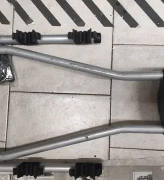 Portabici Thule per gancio traino con portatarga