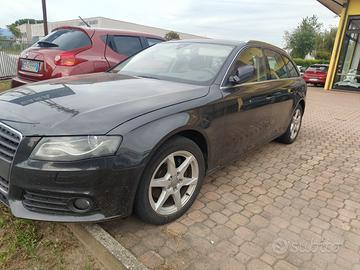 macchina audi A4
