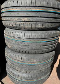 215/55/17 94V Goodyear pneumatici nuovi estivi