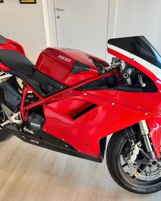 Ducati 848