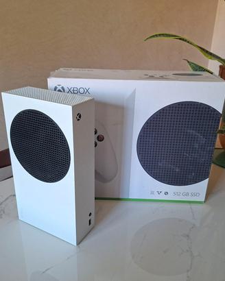 Xbox Serie S con Joystick