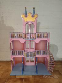 castello casa Barbie /bambole in legno 