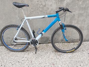 MTB 26" XL Front 