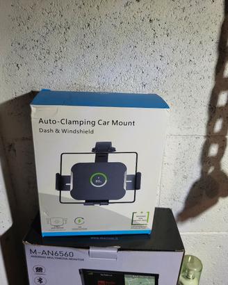 Caricatore wireless per auto 