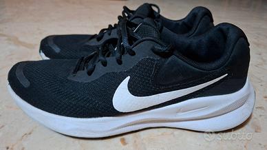 Nike Revolution Nr 44