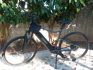 city bike elettrica Riverside 500E