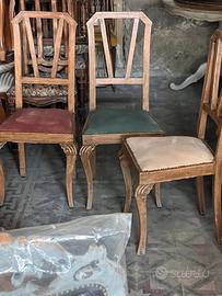 Sedie antiche in legno con seduta colorata