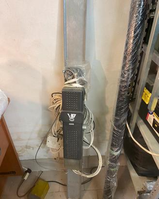 Motore per basculante garage box con bascula