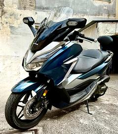 Honda Forza 300 come nuovo, da vetrina