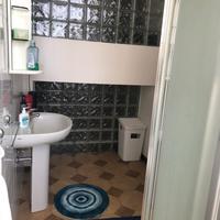 Tre camere disponibili in via Rockfeller