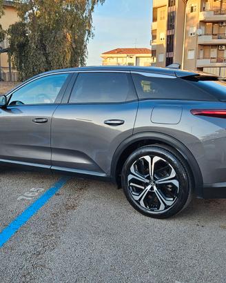 Citroën C5 X 1.6 Hybrid 225 E-EAT8 Plus(Shine)