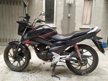 Honda CBF 125 - 2015