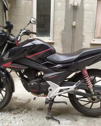 Honda CBF 125 - 2015