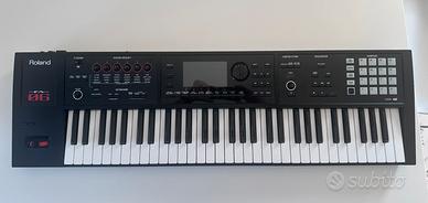ROLAND FA 06 con custodia morbida