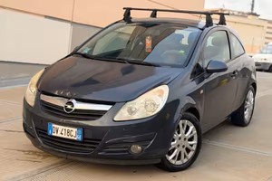 Opel Corsa 1.2 benzina 2009 leggere descrizione