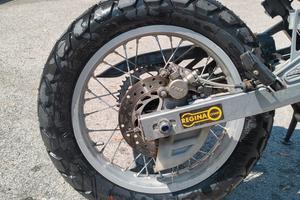Cerchi NX 650 Dominator