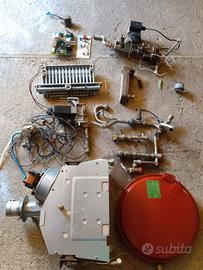 pezzi usati per caldaia a gas Vaillant VMW 242 E