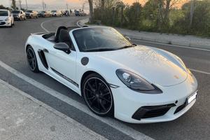 Porsche 718 - 2022