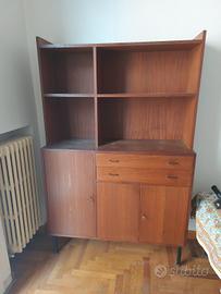 mobile e cassettiera in legno per studio