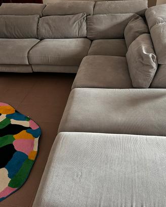 Divano con penisola +pouf contenitore