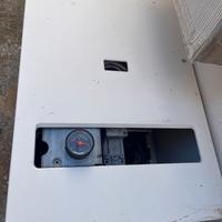 CALDAIA GAS JUNKERS BOSCH ZWR 24 KE PER RICAMBI