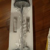 lampada da tavolo nera