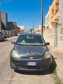 Ford Fiesta del 2006, 1400 diesel, 300.000 km