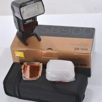 Nikon SB 900