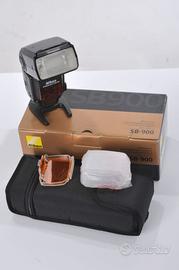 Nikon SB 900